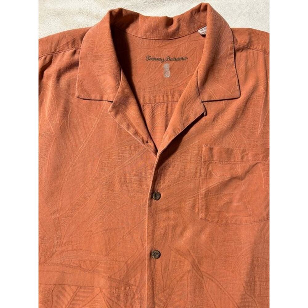 Tommy Bahama 100% Textured Silk Mens Hawaiian Button up Resort Cruisewear Dad